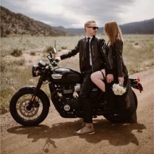 Meet your Posher, Emanuel